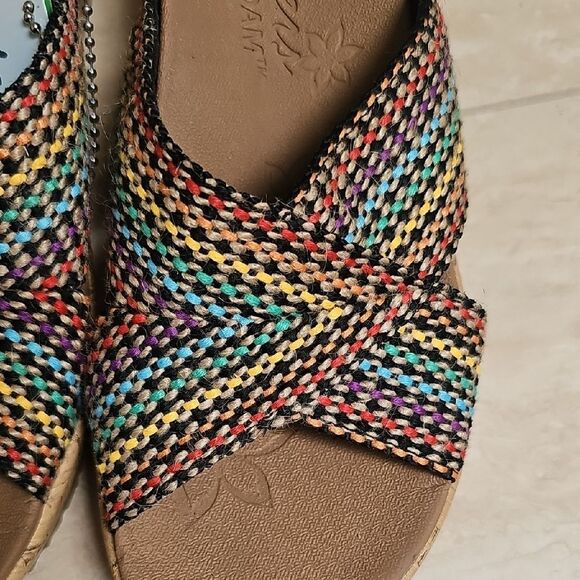 Skechers Multicolor Woven Sandals with Contoured Footbed - Picture 2 of 6